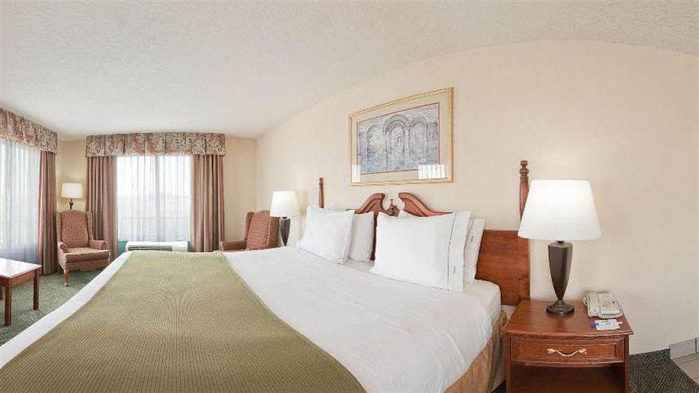 Holiday Inn Express Hotel & Suites Olive Branch By Ihg Exterior foto